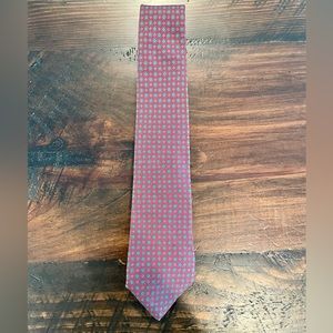 Strathmore men’s burgundy vintage tie. Classic length. 100% silk. Gently used